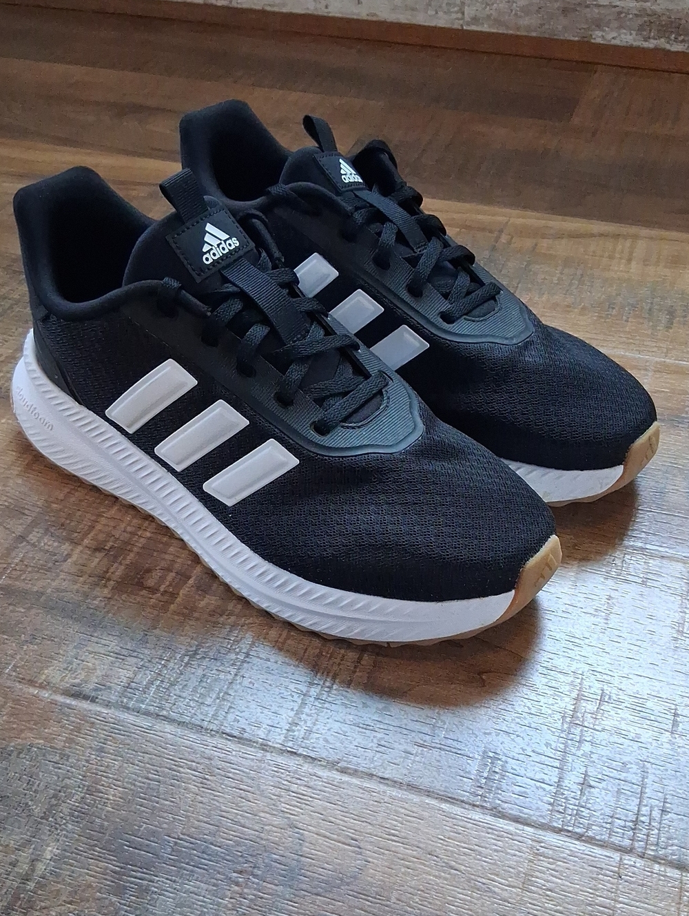 Womens Adidas shoes Size 9